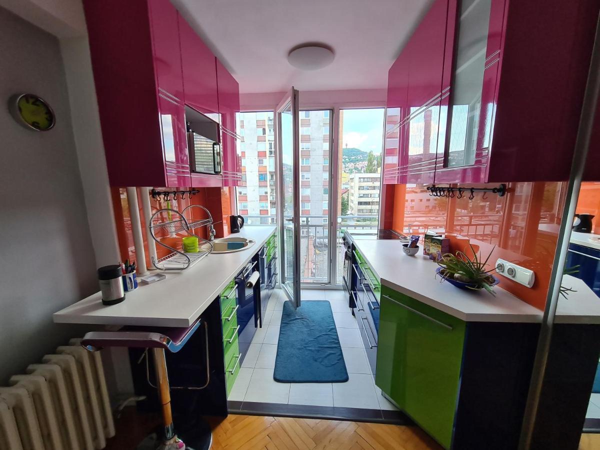 Colours Appartement Sarajevo Buitenkant foto